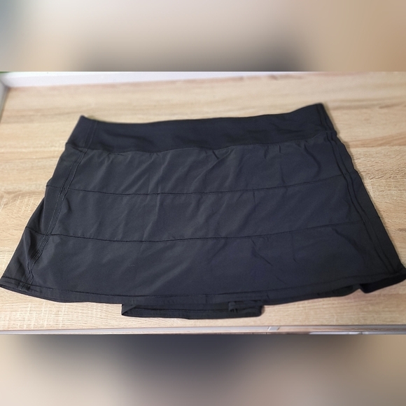 Lululemon Pace Rival Skirt Black Size 18 EUC - Picture 4 of 9